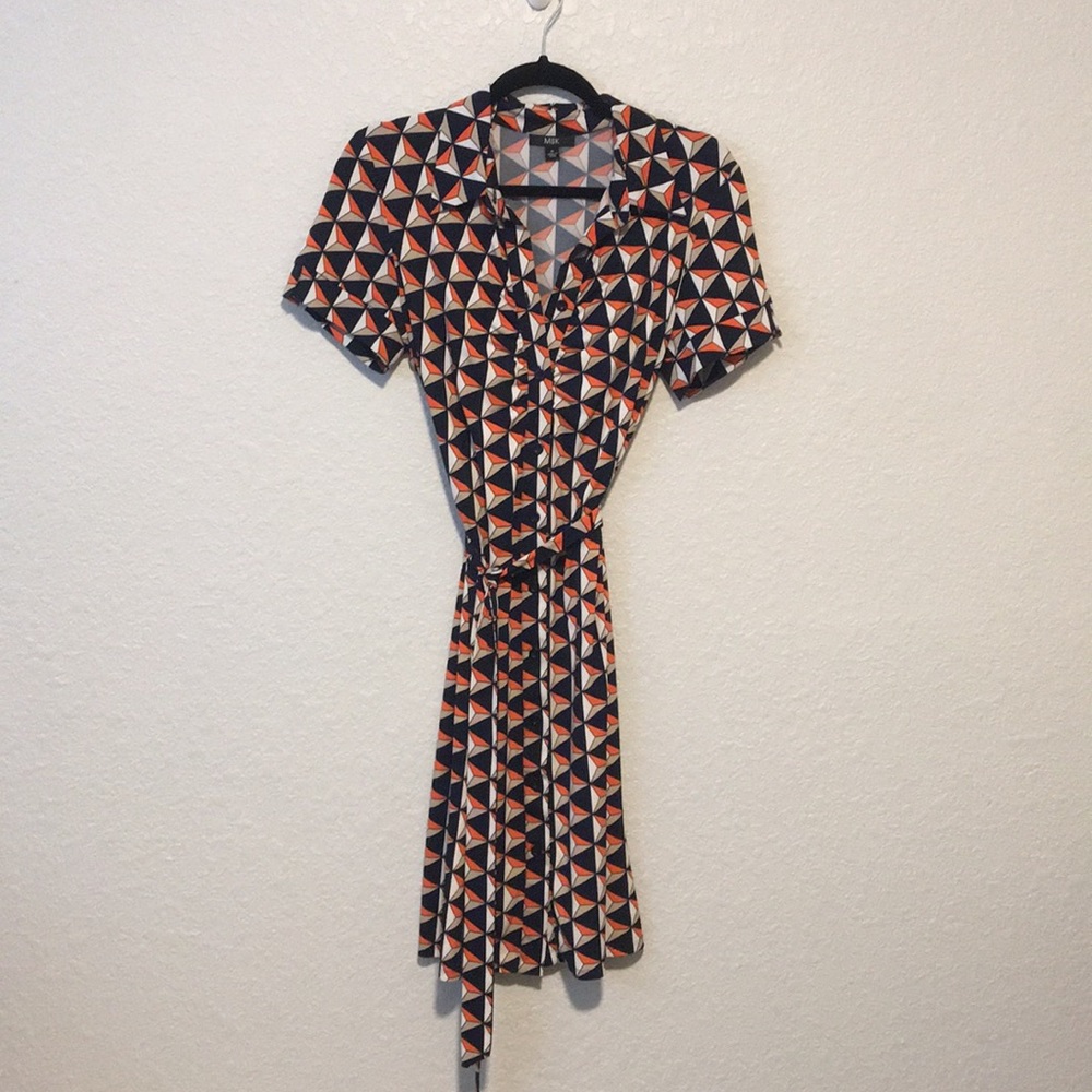 MSK Geometric Print Tie Waist Button Front Dress